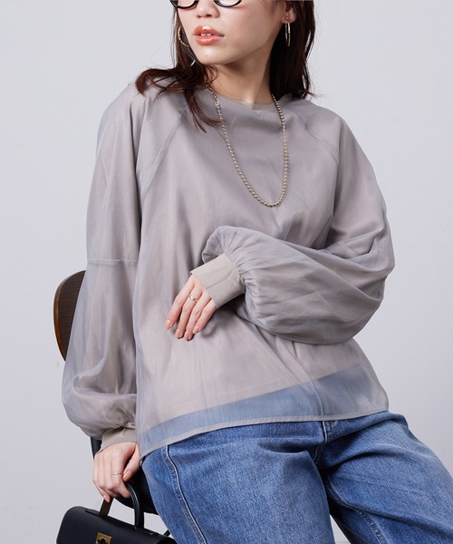 Chez toi(シェトワ)の「オーガンジーレイヤードプルオーバー(Tシャツ/カットソー・レディース・アイボリー/ブラック/グレイッシュベージュ/オレンジ・FREE)」の3枚目の写真