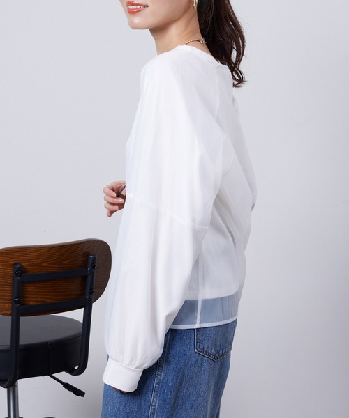 Chez toi(シェトワ)の「オーガンジーレイヤードプルオーバー(Tシャツ/カットソー・レディース・アイボリー/ブラック/グレイッシュベージュ/オレンジ・FREE)」の7枚目の写真