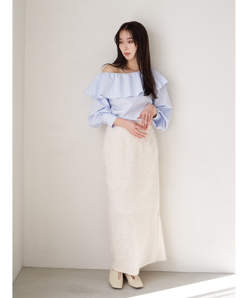 Stylevoice for xxx（スタイルヴォイスフォー）の「ワンショルダーラッフルカラーブラウス（シャツ/ブラウス・レディース・ブラック/ホワイト/ライトブルー・FREE）」の8枚目の写真