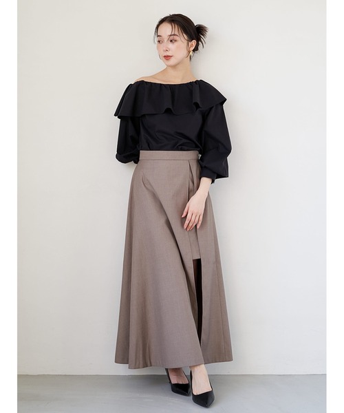 Stylevoice for xxx（スタイルヴォイスフォー）の「ワンショルダーラッフルカラーブラウス（シャツ/ブラウス・レディース・ブラック/ホワイト/ライトブルー・FREE）」の18枚目の写真