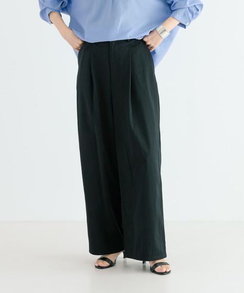URBAN RESEARCH（アーバンリサーチ）の「ソフトツイルタックワイドパンツ（その他パンツ・レディース・グリーン系その他/ブラック・36/40/38）」の5枚目の写真