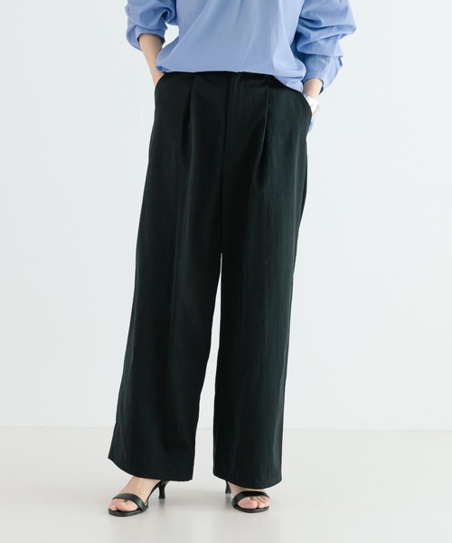 URBAN RESEARCH（アーバンリサーチ）の「ソフトツイルタックワイドパンツ（その他パンツ・レディース・グリーン系その他/ブラック・36/40/38）」の6枚目の写真