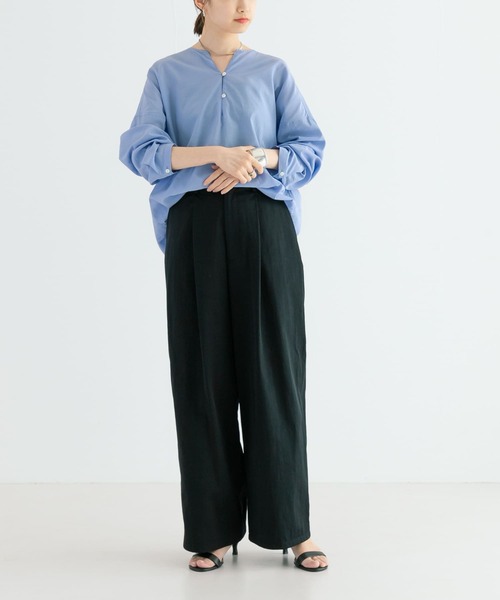 URBAN RESEARCH（アーバンリサーチ）の「ソフトツイルタックワイドパンツ（その他パンツ・レディース・グリーン系その他/ブラック・36/40/38）」の9枚目の写真