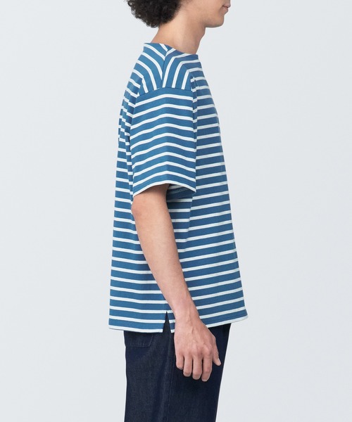 無印良品（ムジルシリョウヒン）の「紳士　洗いざらし太番手ボートネック五分袖Ｔシャツ（Tシャツ/カットソー・メンズ・ダークブラウン系4/ブラック系2/ブルー系6/ネイビー系1・XL/L/M/S）」の5枚目の写真