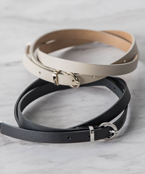 LAUTREAMONT（ロートレアモン）の「レザースリムベルト（ベルト・レディース・ベージュ/ブラック・M）」の2枚目の写真