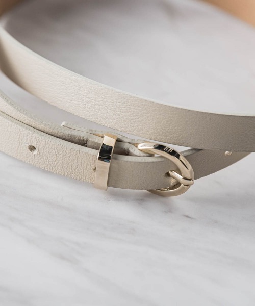 LAUTREAMONT（ロートレアモン）の「レザースリムベルト（ベルト・レディース・ベージュ/ブラック・M）」の9枚目の写真