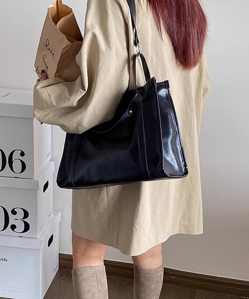 Dita Muaj.（ディータムアージュ）の「【A4対応】レトロショルダーレザーバッグ（ショルダーバッグ・レディース・ブラウン/ブラック・FREE）」の9枚目の写真