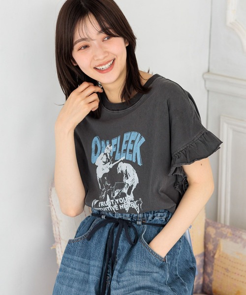 niko and...(ニコアンド)の「アソートフリルロックTEE(Tシャツ/カットソー・レディース・ライトグレー/チャコール/オフホワイト/ブルー/ブラック・MEDIUM/LARGE)」の11枚目の写真