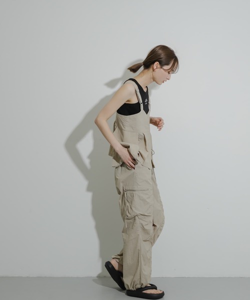 Uiscel(ユイセル)の「Uiscel ビックポケットベスト(ベスト・レディース・オレンジ/ブラック/ライトベージュ・ONE)」の4枚目の写真