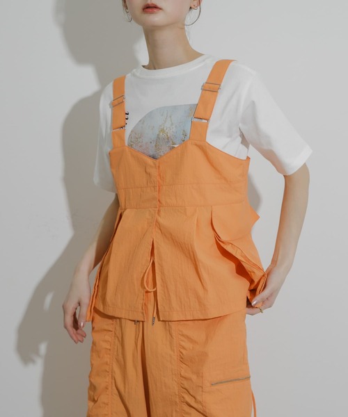 Uiscel(ユイセル)の「Uiscel ビックポケットベスト(ベスト・レディース・オレンジ/ブラック/ライトベージュ・ONE)」の12枚目の写真