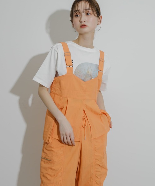 Uiscel(ユイセル)の「Uiscel ビックポケットベスト(ベスト・レディース・オレンジ/ブラック/ライトベージュ・ONE)」の13枚目の写真
