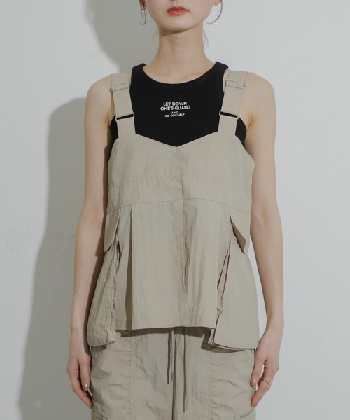 Uiscel(ユイセル)の「Uiscel ビックポケットベスト(ベスト・レディース・オレンジ/ブラック/ライトベージュ・ONE)」の16枚目の写真