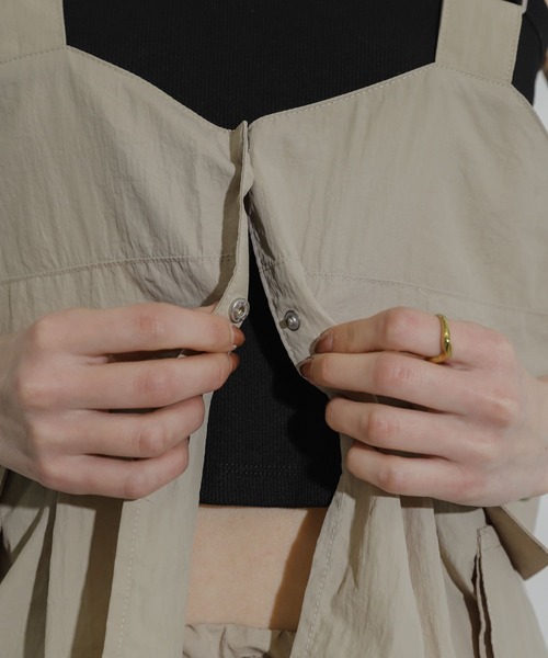 Uiscel(ユイセル)の「Uiscel ビックポケットベスト(ベスト・レディース・オレンジ/ブラック/ライトベージュ・ONE)」の19枚目の写真