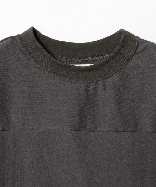 GO TO HOLLYWOOD(ゴートゥーハリウッド)の「GO TO HOLLYWOOD × B:MING by BEAMS / 別注 フットボール フリル Tシャツ(100~150cm)(Tシャツ/カットソー・キッズ・レッド/チャコールグレー・LARGE/MEDIUM/SMALL)」の19枚目の写真