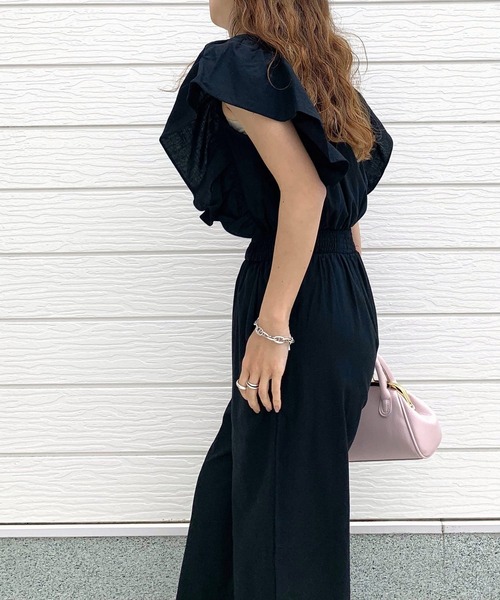 Q（キュー）の「ラッフルデザインオールインワン（つなぎ/オールインワン・レディース・ブラック/ライトブルー・MEDIUM）」の7枚目の写真