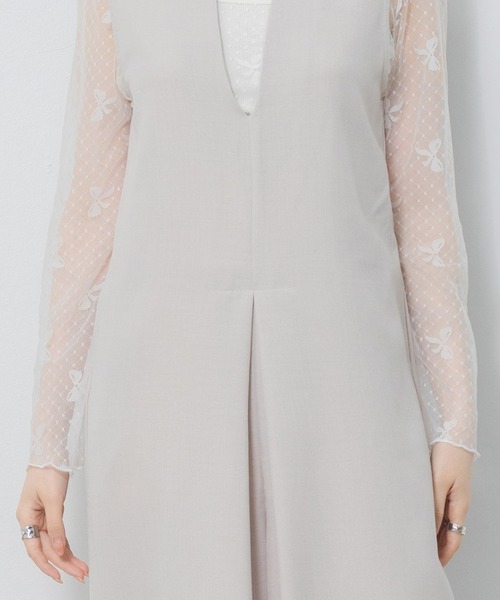 SAISON DE PAPILLON（セゾンドパピヨン）の「IラインシルエットVネックサロペット（サロペット/オーバーオール・レディース・ブラック/アイボリー/チャコール・M）」の20枚目の写真