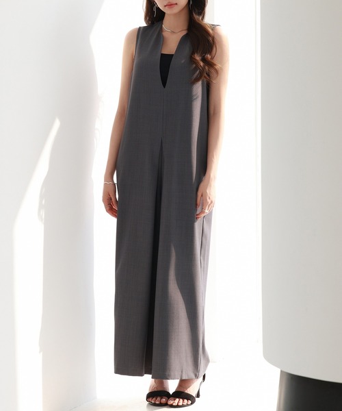 SAISON DE PAPILLON（セゾンドパピヨン）の「IラインシルエットVネックサロペット（サロペット/オーバーオール・レディース・ブラック/アイボリー/チャコール・M）」の22枚目の写真