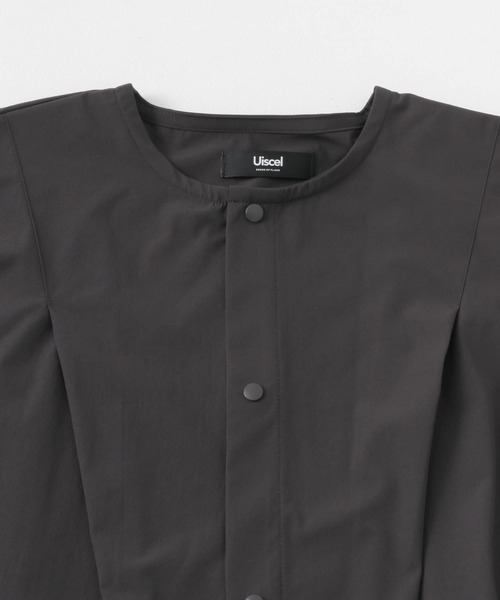 Uiscel（ユイセル）の「Uiscel　4WAYストレッチタックノーカラーシャツ5分袖（シャツ/ブラウス・メンズ・チャコールグレー/ベージュ・LARGE/MEDIUM）」の22枚目の写真