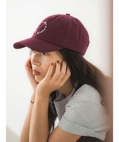 Ungrid（アングリッド）の「エンブロイダリーデザインキャップ（キャップ・レディース・ブラック/ブルー/アイボリー/ボルドー・FREE）」の6枚目の写真