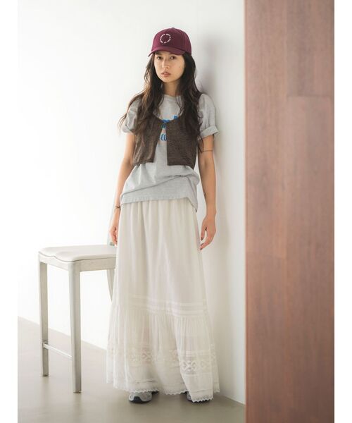 Ungrid（アングリッド）の「エンブロイダリーデザインキャップ（キャップ・レディース・ブラック/ブルー/アイボリー/ボルドー・FREE）」の9枚目の写真