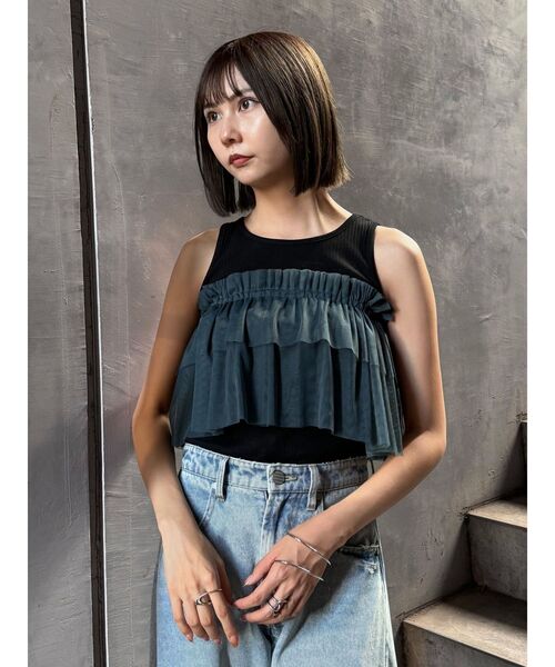 MURUA（ムルーア）の「チュールフリルレイヤードタンクトップ（Tシャツ/カットソー・レディース・ブラック/グレー・FREE）」の16枚目の写真