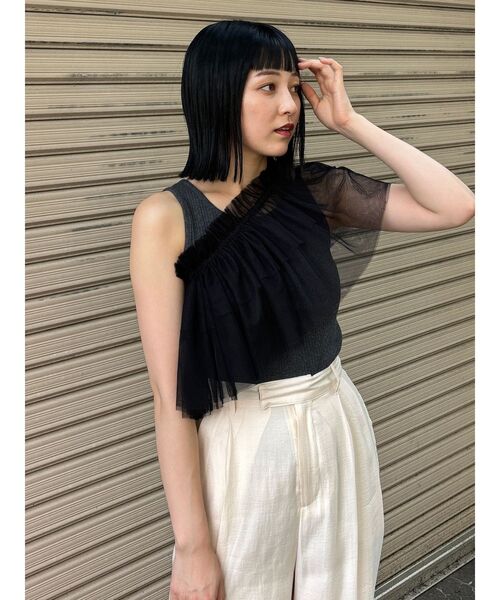 MURUA（ムルーア）の「チュールフリルレイヤードタンクトップ（Tシャツ/カットソー・レディース・ブラック/グレー・FREE）」の8枚目の写真