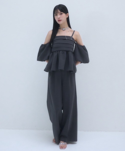 mellowneon(メロウネオン)の「6wayビスチェセットアップ/ビスチェ/セットアップ/スラックス/ワイドパンツ/オフショルブラウス(セットアップ・レディース・ベージュ/チャコール・SMALL/MEDIUM)」の12枚目の写真