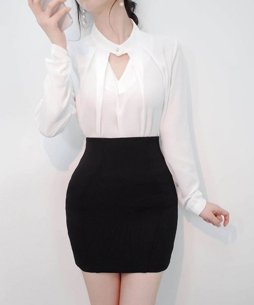 SEU（エスイーユー）の「オフィスでもプライベートでも◎ スタンドネックカットアウトピンタックブラウス オフィスカジュアル きれいめカジュアル（シャツ/ブラウス・レディース・ブルーグレー/ブラック/ベージュ/ホワイト・フリー）」の7枚目の写真