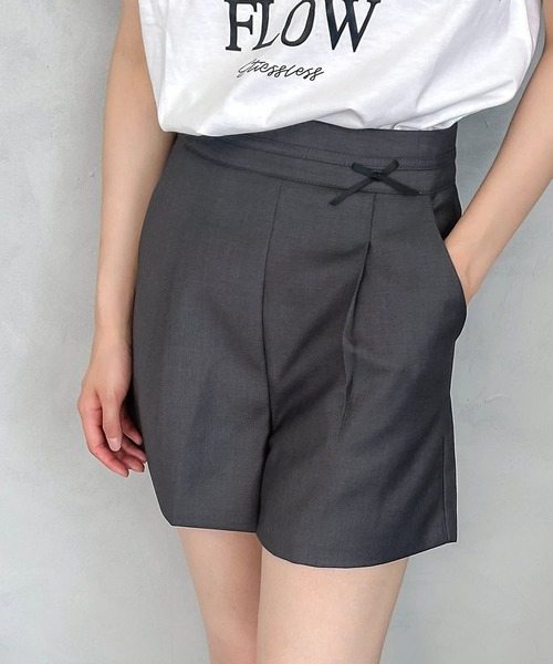 madrepadre(マドレパドレ)の「ミニリボンショートパンツ(その他パンツ・レディース・グレー/ブラック・SMALL/MEDIUM)」の2枚目の写真