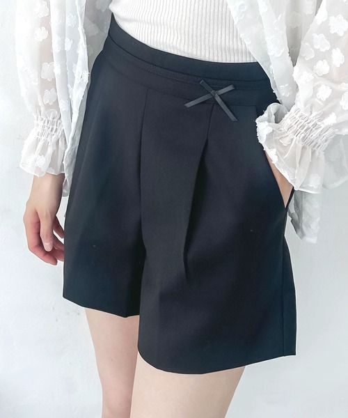 madrepadre(マドレパドレ)の「ミニリボンショートパンツ(その他パンツ・レディース・グレー/ブラック・SMALL/MEDIUM)」の7枚目の写真