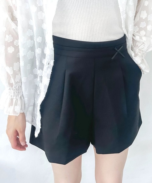 madrepadre(マドレパドレ)の「ミニリボンショートパンツ(その他パンツ・レディース・グレー/ブラック・SMALL/MEDIUM)」の6枚目の写真