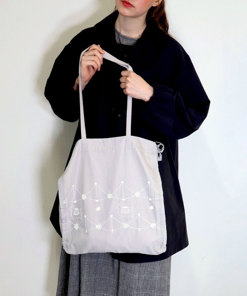 haupia（ハウピア）の「オーロラテントとプロングホーン【バッグ】（トートバッグ・レディース・ブラック/ホワイト×ブラック/グレー・FREE）」の3枚目の写真