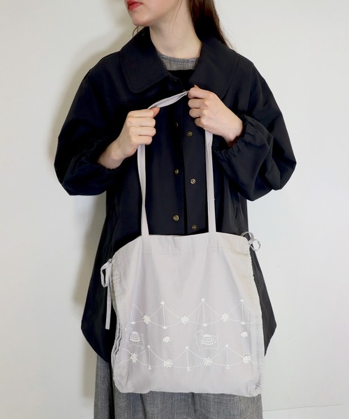 haupia（ハウピア）の「オーロラテントとプロングホーン【バッグ】（トートバッグ・レディース・ブラック/ホワイト×ブラック/グレー・FREE）」の6枚目の写真