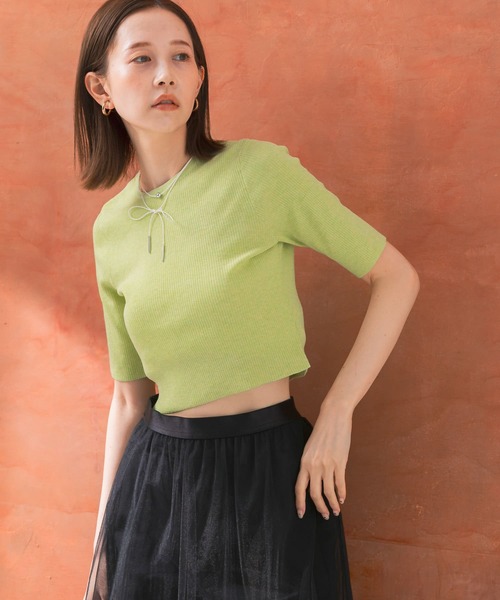 URBAN RESEARCH ROSSO WOMEN(アーバンリサーチ ロッソ)の「クロップドリブニット(ニット/セーター・レディース・イエロー/オフホワイト/グレー・FREE)」の17枚目の写真