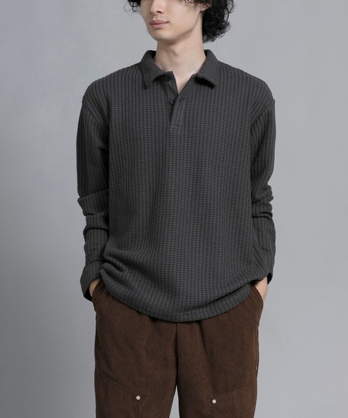 aimoha(アイモハ)の「aimoha men Textured Comfort Polo Sweater(スウェット・メンズ・ブラック/オフホワイト/ダークグレー・MEDIUM/LARGE/X-LARGE/XX-LARGE/XXX-LARGE)」の5枚目の写真