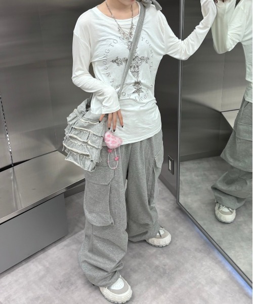 XU(エックスユー)の「【Never mind the XU】cross print longsleeve tee / 【ネバーマインド ザ エックスユー】クロスプリント長袖Tシャツ(Tシャツ/カットソー・レディース・ホワイト/ブラック・ONE SIZE)」の5枚目の写真