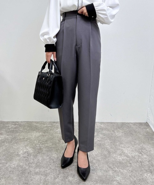 INGNI(イング)の「テーパードパンツ/A(スラックス・レディース・ブラック/ブラウン/グレー/ボルドー・S/M/L)」の3枚目の写真