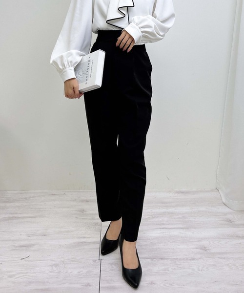 INGNI(イング)の「テーパードパンツ/A(スラックス・レディース・ブラック/ブラウン/グレー/ボルドー・S/M/L)」の5枚目の写真