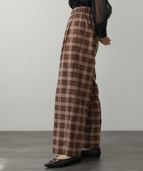 Bou Jeloud(ブージュルード)の「ストレッチゆるテーパードパンツ(その他パンツ・レディース・ブラック/ブラウン・38)」の18枚目の写真