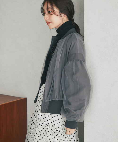 La boutique BonBon（ラブティックボンボン）の「チュールレイヤードブルゾン（ブルゾン・レディース・グレー・FREE）」の4枚目の写真