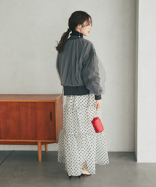 La boutique BonBon（ラブティックボンボン）の「チュールレイヤードブルゾン（ブルゾン・レディース・グレー・FREE）」の11枚目の写真