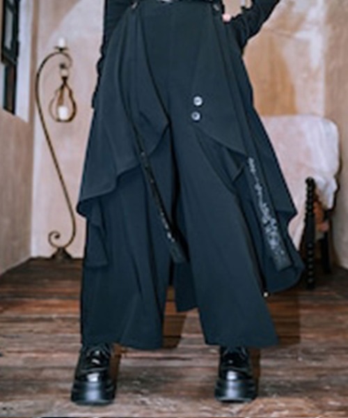 A‘gem 9(エージェムナイン)の「A'GEM/9 × .kom 『古怪舎/グガイシャ』 デザインガウチョパンツ(スラックス・レディース・ブラック・L)」の3枚目の写真