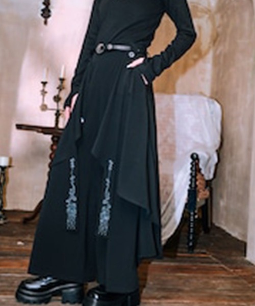 A‘gem 9(エージェムナイン)の「A'GEM/9 × .kom 『古怪舎/グガイシャ』 デザインガウチョパンツ(スラックス・レディース・ブラック・L)」の5枚目の写真