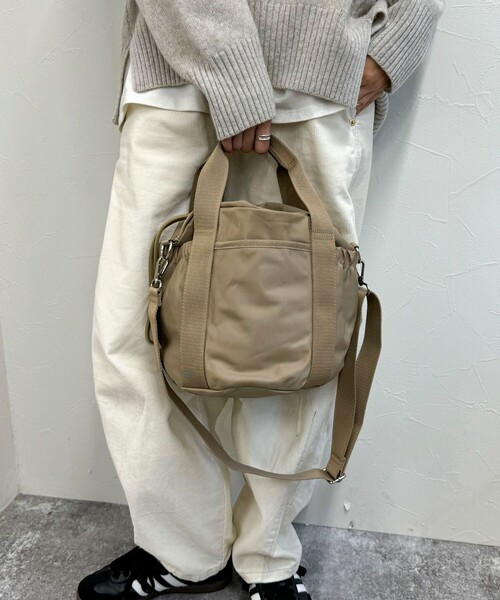 fredy emue（フレディエミュ）の「ドローコードナイロントートバック（ショルダーバッグ・レディース・ベージュ/オリーブ/ブラック・FREE）」の12枚目の写真