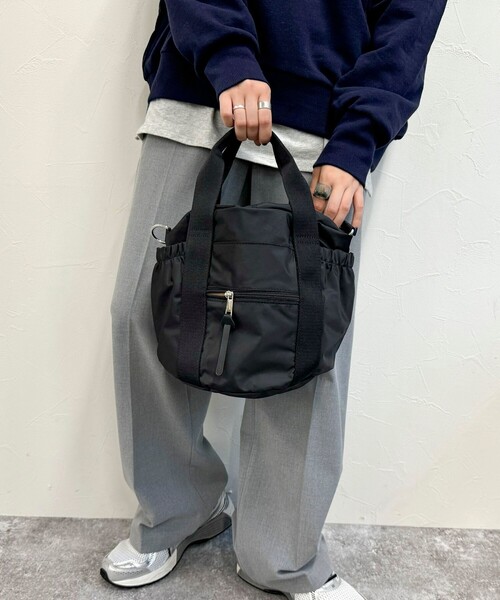 fredy emue（フレディエミュ）の「ドローコードナイロントートバック（ショルダーバッグ・レディース・ベージュ/オリーブ/ブラック・FREE）」の15枚目の写真