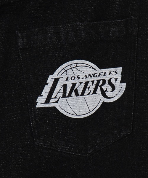 NBA(エヌビーエー)の「∴WEGO/別注NBAデニムパンツ(デニムパンツ・メンズ・ブラック系2/ライトインディゴブルー・MEDIUM/LARGE)」の14枚目の写真