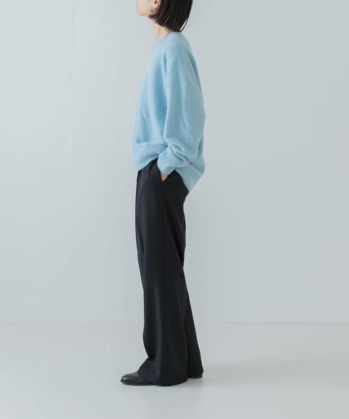 URBAN RESEARCH(アーバンリサーチ)の「FOX/CASHMEREクルーネックニット(ニット/セーター・レディース・ブルー系その他/ライトグレー/チャコールグレー・FREE)」の12枚目の写真