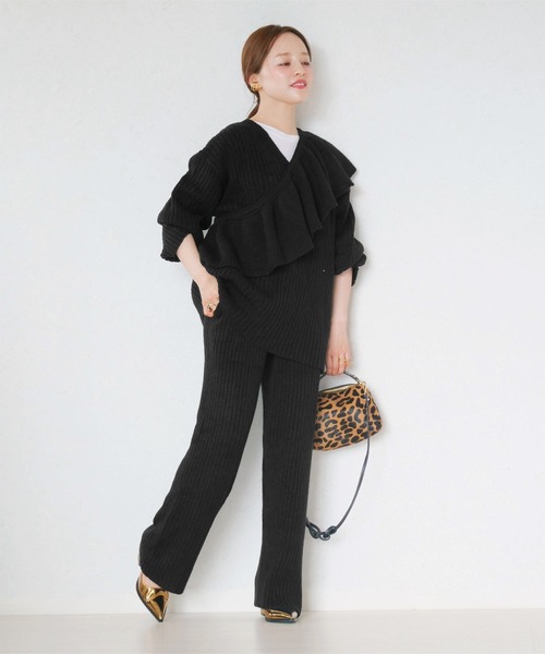 KOBE LETTUCE（コウベレタス）の「[ 田中亜希子さんコラボ ] 選べる2丈 2way付けフリルVネックニットプルオーバー（ニット/セーター・レディース・ブルー系/ベージュ系/ブラック/カーキ・PM/M）」の8枚目の写真