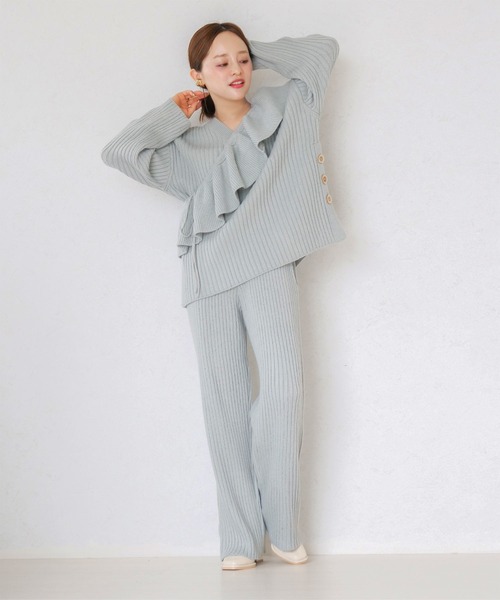 KOBE LETTUCE（コウベレタス）の「[ 田中亜希子さんコラボ ] 選べる2丈 2way付けフリルVネックニットプルオーバー（ニット/セーター・レディース・ブルー系/ベージュ系/ブラック/カーキ・PM/M）」の9枚目の写真