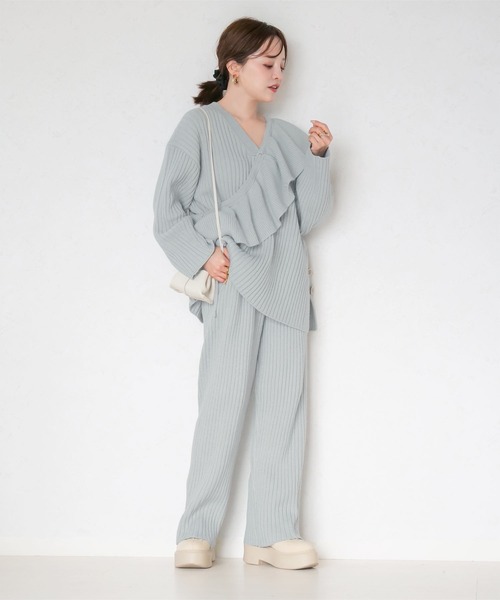 KOBE LETTUCE（コウベレタス）の「[ 田中亜希子さんコラボ ] 選べる2丈 2way付けフリルVネックニットプルオーバー（ニット/セーター・レディース・ブルー系/ベージュ系/ブラック/カーキ・PM/M）」の10枚目の写真